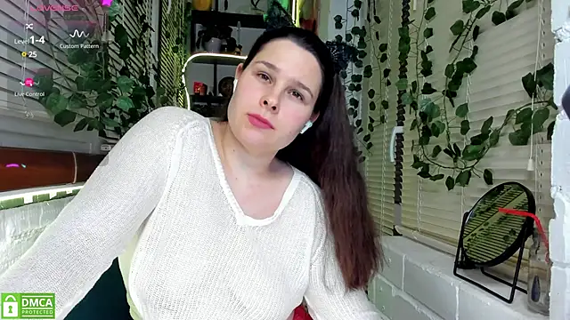 Snapshot of Candys_booty chatting on 12/09/24, 07:29 Candys booty online show from 12/09/24, 07:29