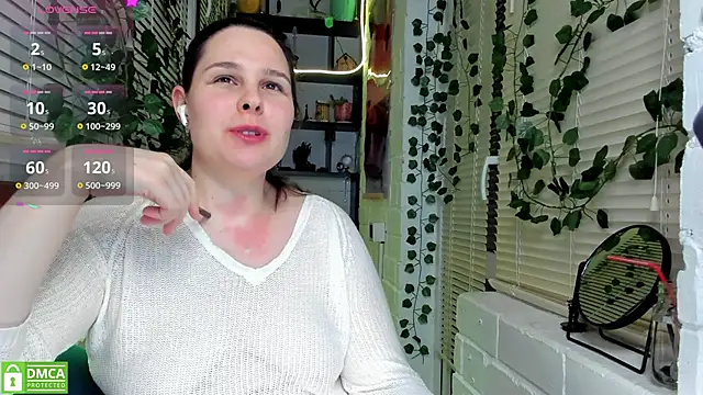 Snapshot of Candys_booty chatting on 12/09/24, 10:30 Candys booty online show from 12/09/24, 10:30