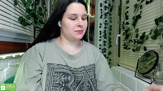 Snapshot of Candys_booty chatting on 12/11/24, 07:36 Candys booty online show from 12/11/24, 07:36