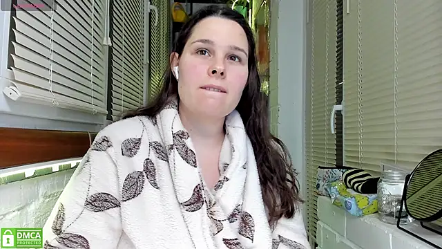 Snapshot of Candys_booty chatting on 12/19/24, 11:35 Candys booty online show from 12/19/24, 11:35