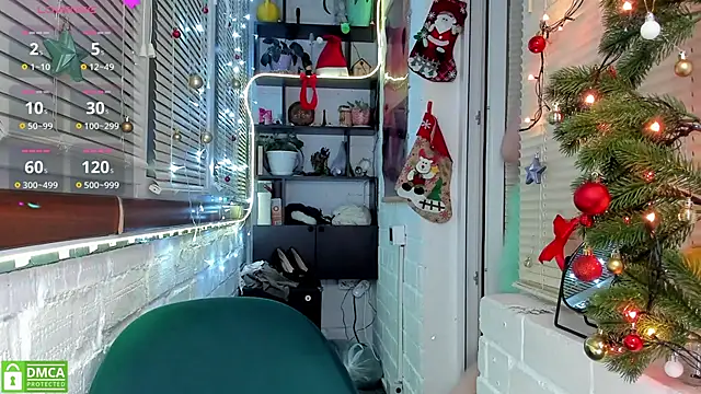 Snapshot of Candys_booty chatting on 12/24/24, 10:17 Candys booty online show from 12/24/24, 10:17