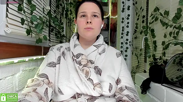 Snapshot of Candys_booty chatting on 02/07/25, 10:52 Candys booty online show from 02/07/25, 10:52