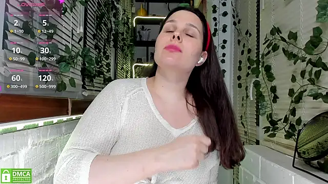 Snapshot of Candys_booty chatting on 03/12/25, 02:20 Candys booty online show from 03/12/25, 02:20