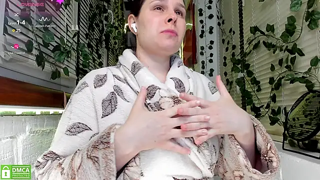 Snapshot of Candys_booty chatting on 03/17/25, 11:11 Candys booty online show from 03/17/25, 11:11