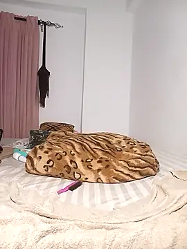 Bella045 online show from 02/12/25, 10:26