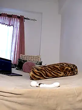 Bella045 online show from 03/12/25, 07:57