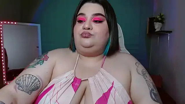 tiffany laurens online show from 12/23/24, 05:06