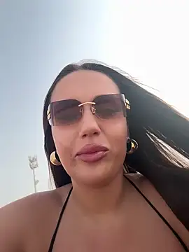 Snapshot of Syka0001 chatting on 11/05/25, 10:48 Syka0001 online show from 11/05/25, 10:48