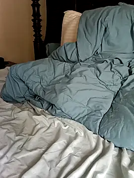 momentum2023 online show from 10/26/25, 06:25