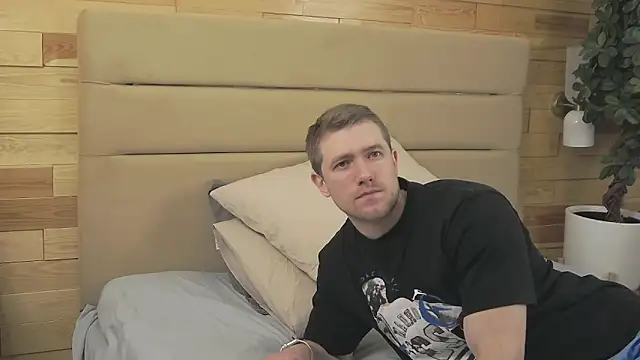 EthanPinkman online show from 11/07/25, 04:34