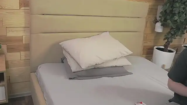 EthanPinkman online show from 11/22/25, 04:11