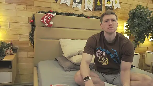 Snapshot of EthanPinkman chatting on 12/20/25, 04:19 EthanPinkman online show from 12/20/25, 04:19