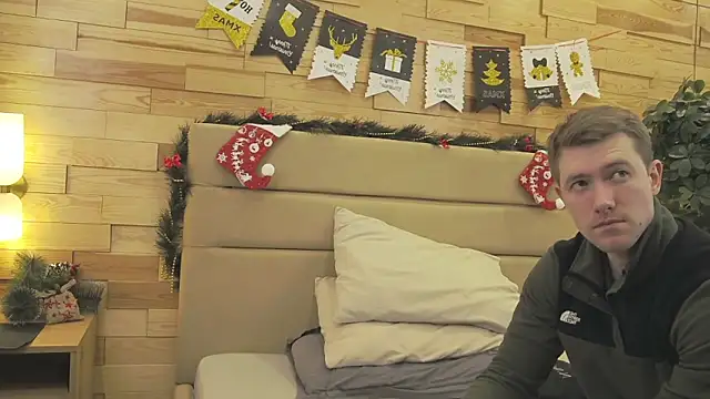 Snapshot of EthanPinkman chatting on 12/21/25, 03:46 EthanPinkman online show from 12/21/25, 03:46