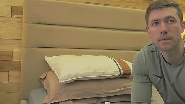 Snapshot of EthanPinkman chatting on 01/13/26, 04:29 EthanPinkman online show from 01/13/26, 04:29