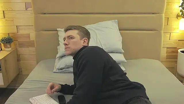 Snapshot of EthanPinkman chatting on 02/23/26, 04:21 EthanPinkman online show from 02/23/26, 04:21