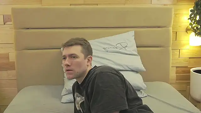 Snapshot of EthanPinkman chatting on 03/01/26, 03:41 EthanPinkman online show from 03/01/26, 03:41