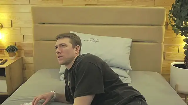 Snapshot of EthanPinkman chatting on 03/17/26, 04:06 EthanPinkman online show from 03/17/26, 04:06