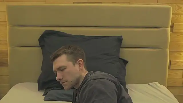 EthanPinkman online show from 04/25/26, 04:04
