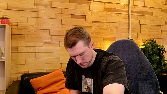 EthanPinkman online show from 06/25/26, 05:07