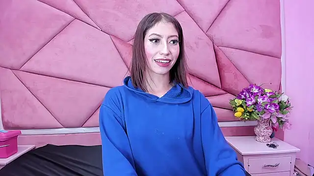 LilithCooperr  online show from 12/07/24, 10:39