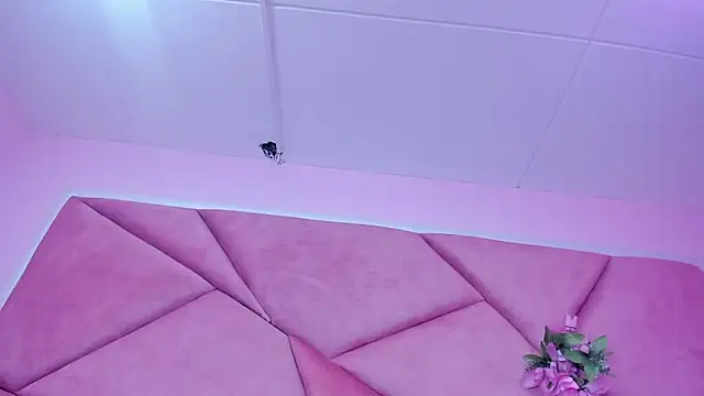 LilithCooperr  online show from 12/13/24, 12:53