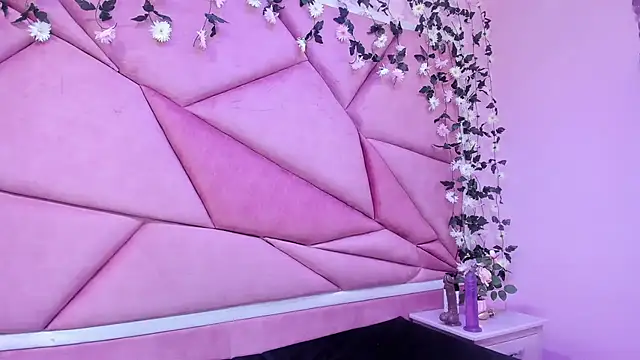 LilithCooperr  online show from 02/27/25, 11:37