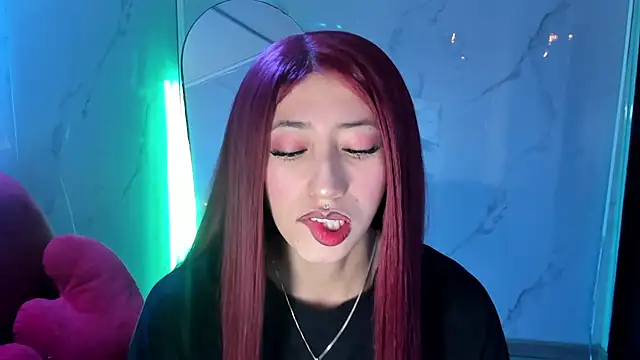 LilithCooperr  online show from 02/01/26, 04:00