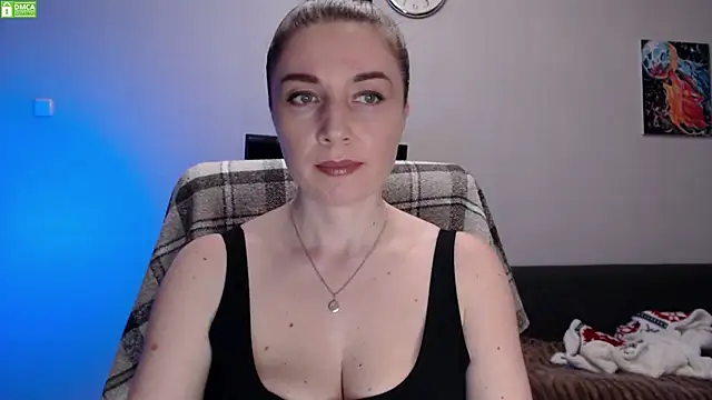 Snapshot of Sweet___Amelia chatting on 04/06/26, 02:18 Sweet Amelia online show from 04/06/26, 02:18