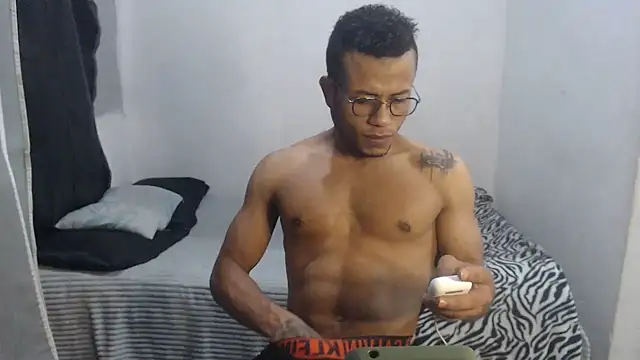 Snapshot of grandominantex1 chatting on 01/18/26, 09:51 grandominantex1 online show from 01/18/26, 09:51