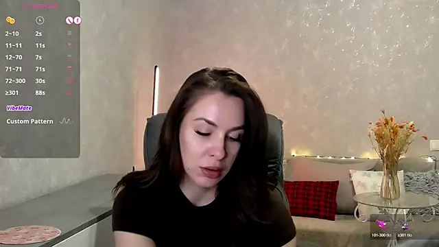 Snapshot of Naughty__Megan chatting on 04/04/26, 04:15 Naughty Megan online show from 04/04/26, 04:15