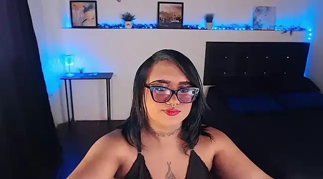 LiaScarlett online show from 12/20/24, 06:45