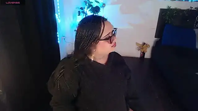 LiaScarlett online show from 10/24/25, 11:12