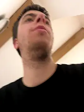 Snapshot of Drummer112 chatting on 10/17/25, 05:26 Drummer112 online show from 10/17/25, 05:26