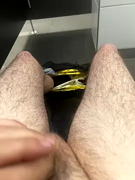 Snapshot of Drummer112 chatting on 01/08/26, 12:51 Drummer112 online show from 01/08/26, 12:51