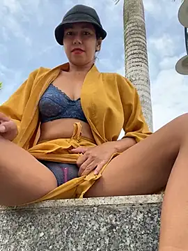 2HotAsain4u online show from 01/11/25, 03:34