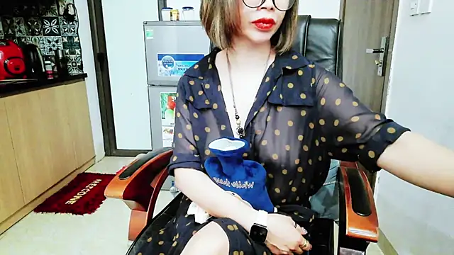 Miu-Le online show from 11/23/25, 07:02