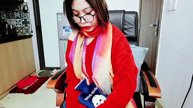 Miu-Le online show from 12/15/25, 07:18