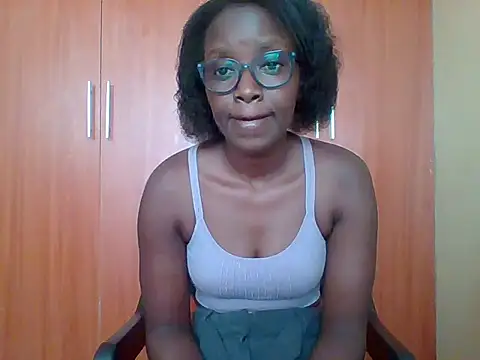 Snapshot of sexy_darleen23 chatting on 02/14/26, 06:32 sexy darleen23 online show from 02/14/26, 06:32