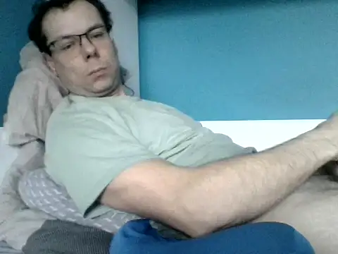 Snapshot of SEBIX-35 chatting on 02/12/26, 08:42 SEBIX-35 online show from 02/12/26, 08:42