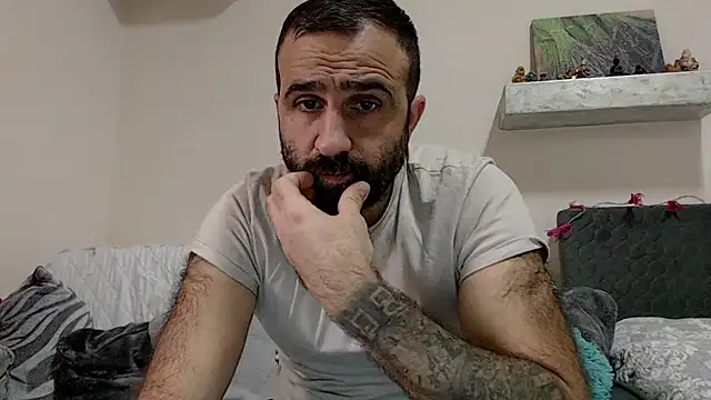 Snapshot of ivat80 chatting on 12/02/24, 11:12 ivat80 online show from 12/02/24, 11:12