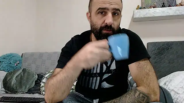 Snapshot of ivat80 chatting on 12/10/24, 09:01 ivat80 online show from 12/10/24, 09:01