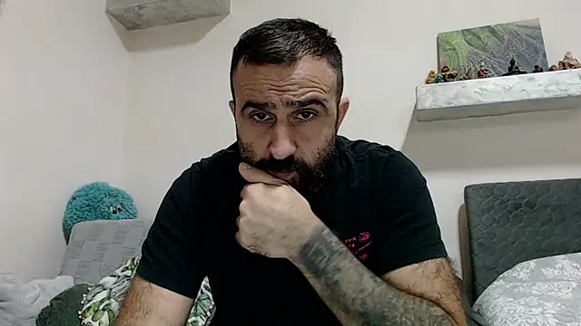 Snapshot of ivat80 chatting on 12/21/24, 04:52 ivat80 online show from 12/21/24, 04:52