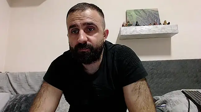 Snapshot of ivat80 chatting on 03/16/25, 05:28 ivat80 online show from 03/16/25, 05:28