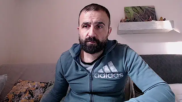 Snapshot of ivat80 chatting on 03/22/25, 06:22 ivat80 online show from 03/22/25, 06:22