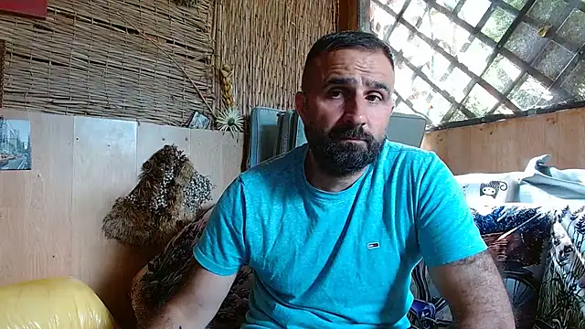 Snapshot of ivat80 chatting on 06/26/26, 01:59 ivat80 online show from 06/26/26, 01:59