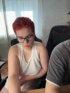 Snapshot of MrMrsRight chatting on 03/09/26, 10:30 MrMrsRight online show from 03/09/26, 10:30