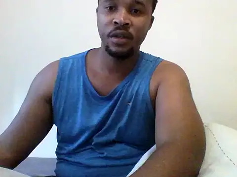 Snapshot of MAskedmilff chatting on 07/26/26, 02:46 MAskedmilff online show from 07/26/26, 02:46