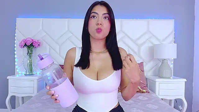 Julie Bennet online show from 01/10/25, 06:42