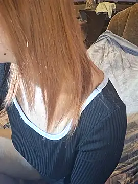  Kitti  online show from 10/17/25, 10:29