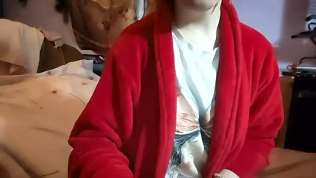 Snapshot of _Kitti_ chatting on 01/16/26, 06:34 Kitti online show from 01/16/26, 06:34